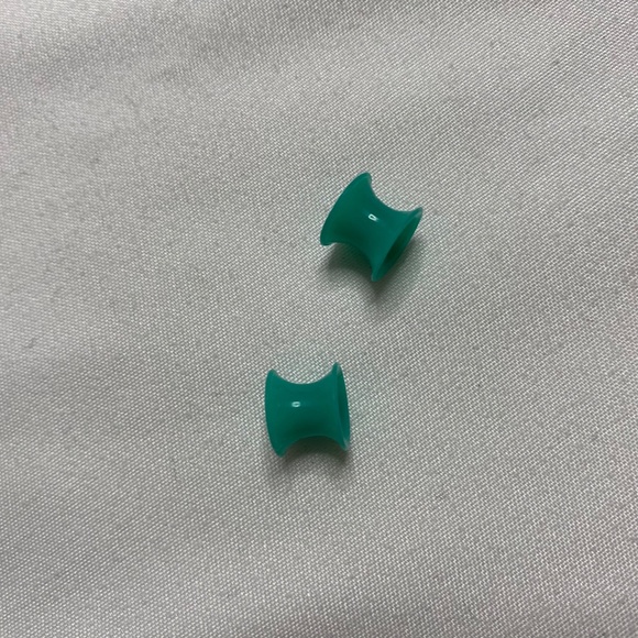 Teal Silicone Tunnels (0) - Picture 3 of 3